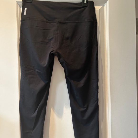 Zella Studio Lite Crop Leggings Black Size Medium - Picture 5 of 5